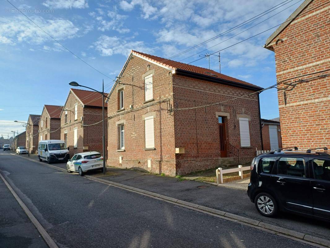 Maison à MARLES-LES-MINES