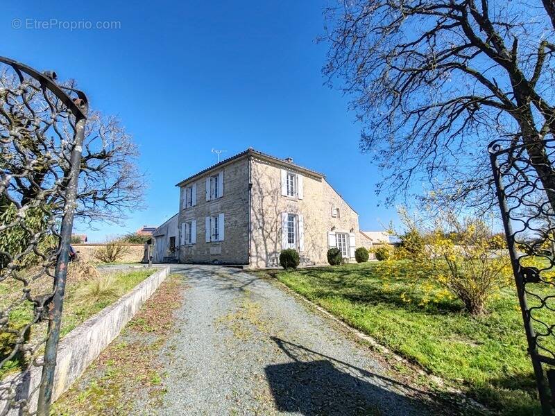 Maison à PISSOTTE