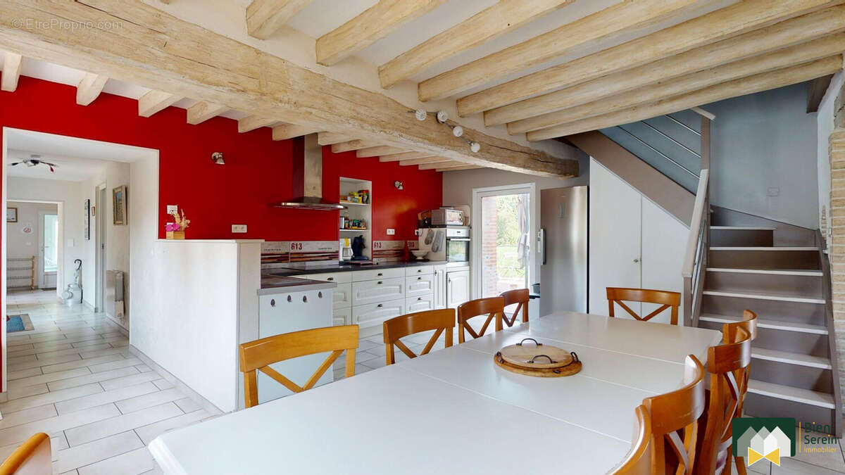 Maison à SAINT-VICTOR-DE-BUTHON