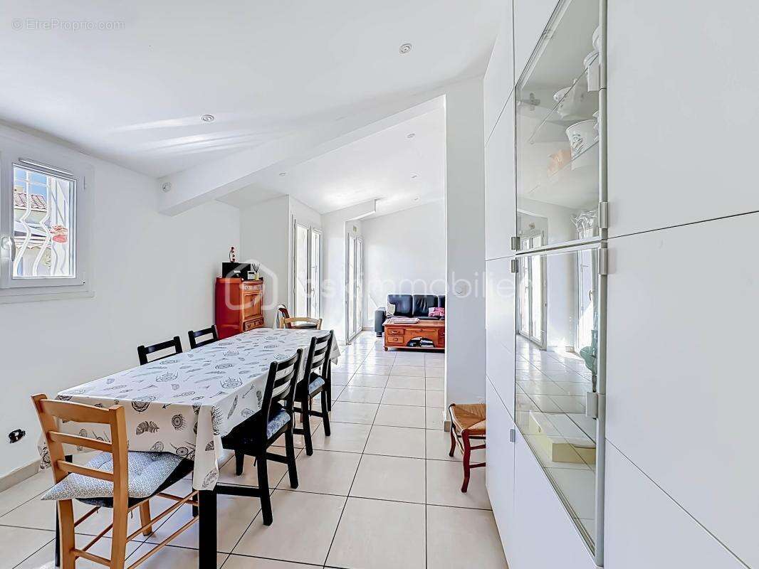 EXCLUSIVITÉ *** Villa T5 en Plain Pied, Sans vis à vis, sans travaux, Rive Droite à PALAVAS *** - photo 8
