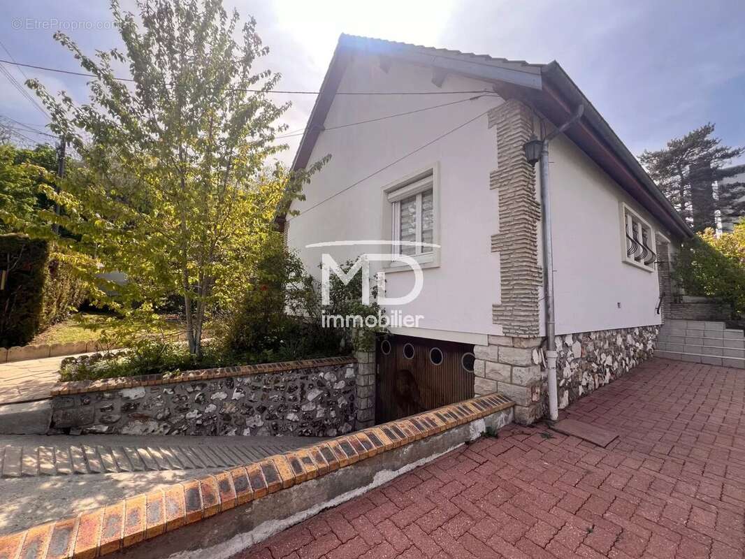 Evreux quartier navarre maison 6 pieces - photo 14