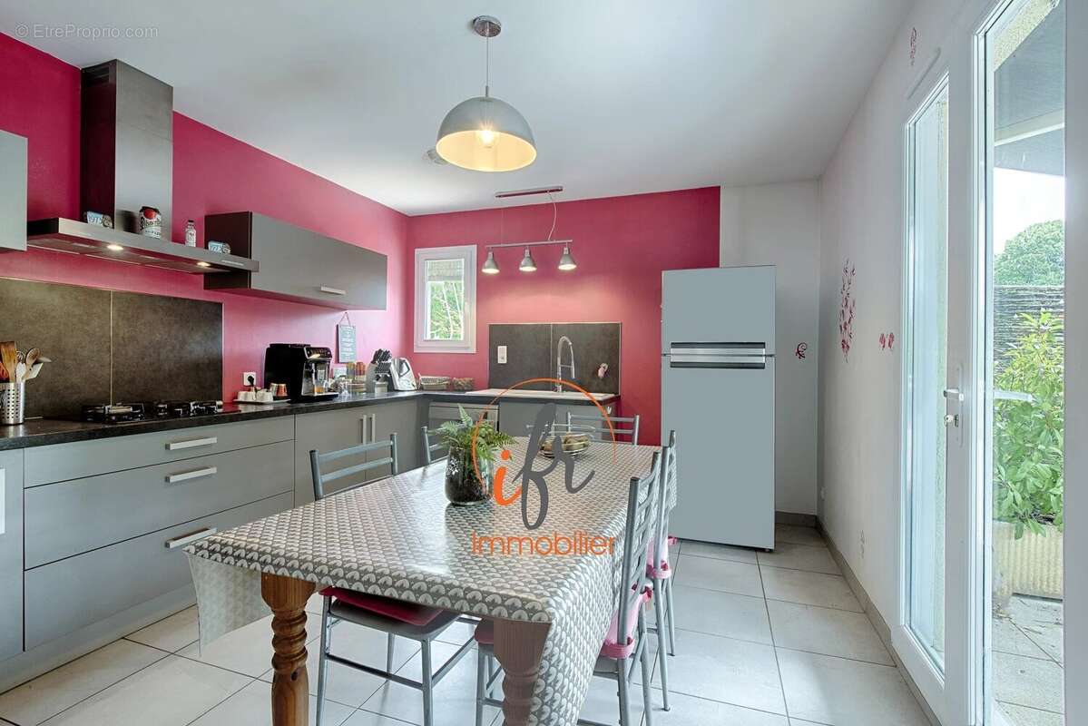 Maison 6 chambres idealement situee - photo 10