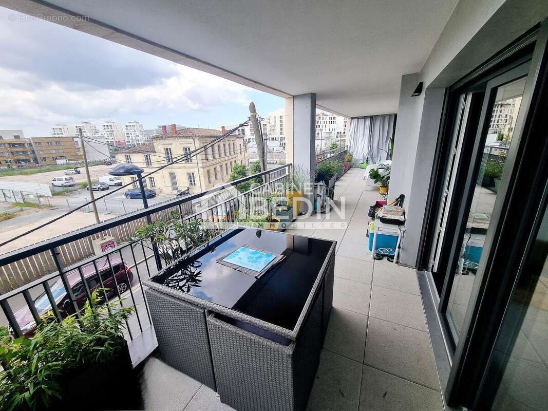 Appartement à BORDEAUX