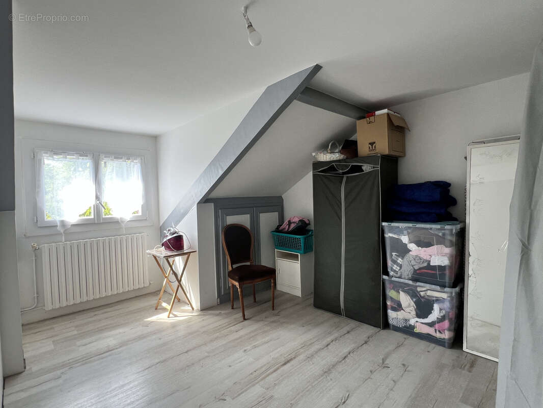 Maison 97 m² à Saussay  - photo 8