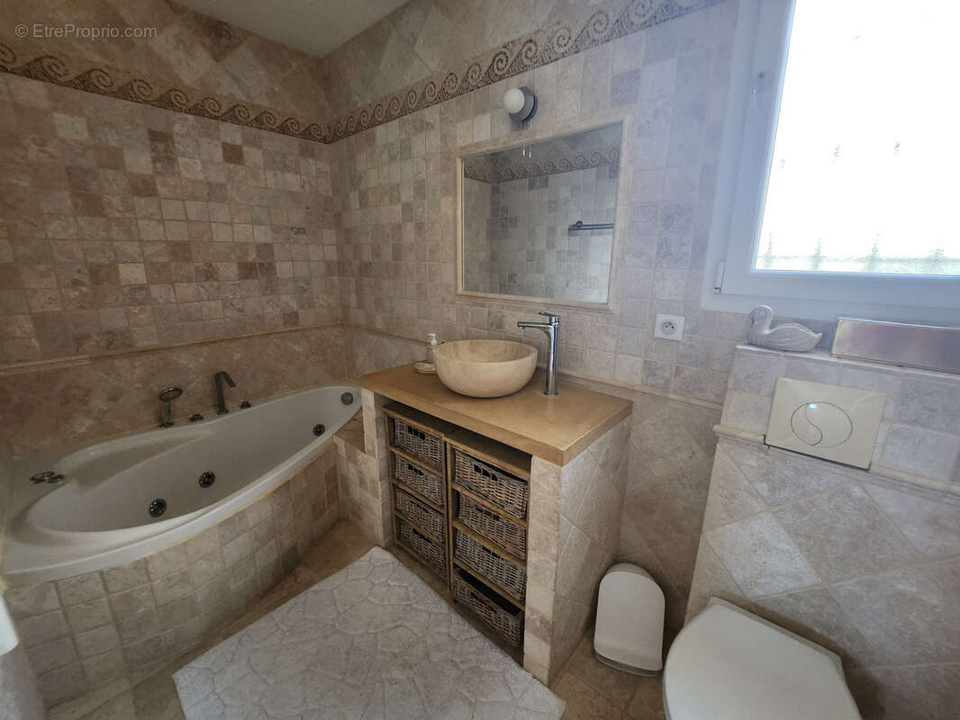 Maison à SAINT-MAXIMIN