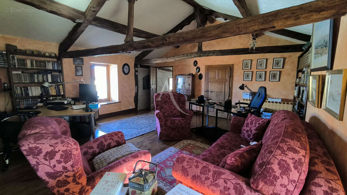 Maison à ARGENTON-L'EGLISE