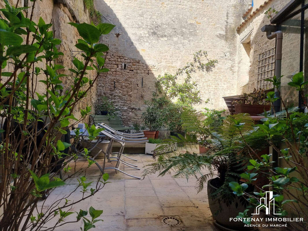 Maison à FONTENAY-LE-COMTE