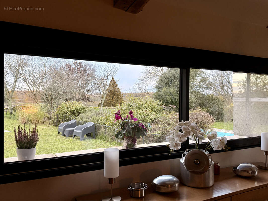 Maison à MONTAIGU-DE-QUERCY