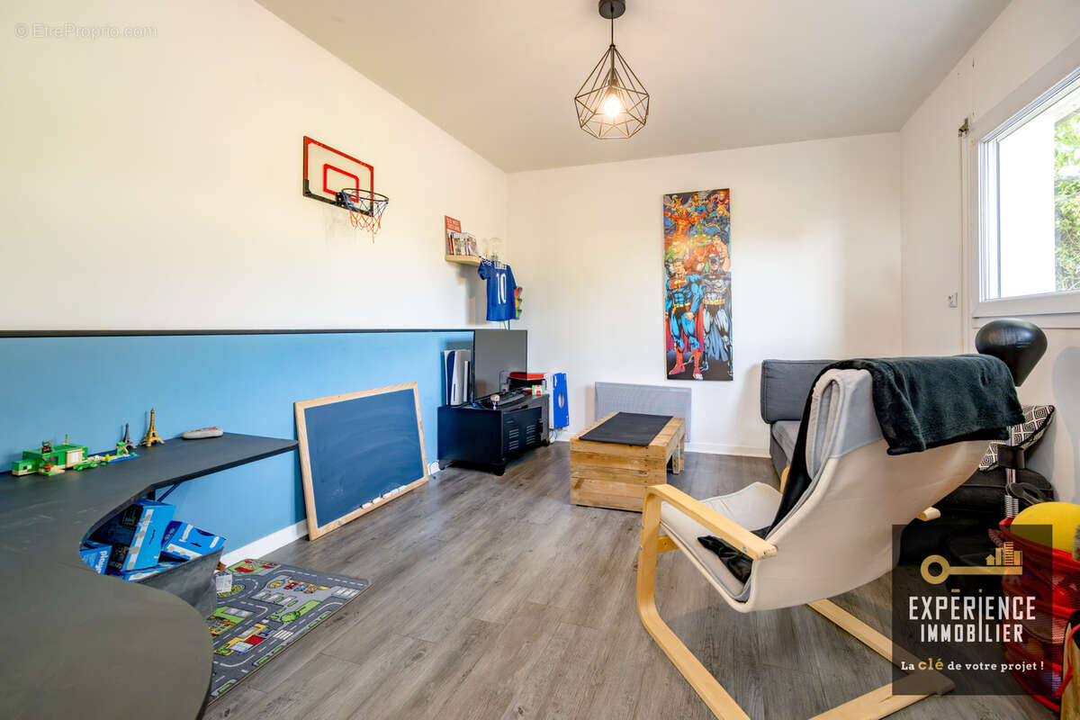 Jolie maison familiale dans le bourg - photo 9