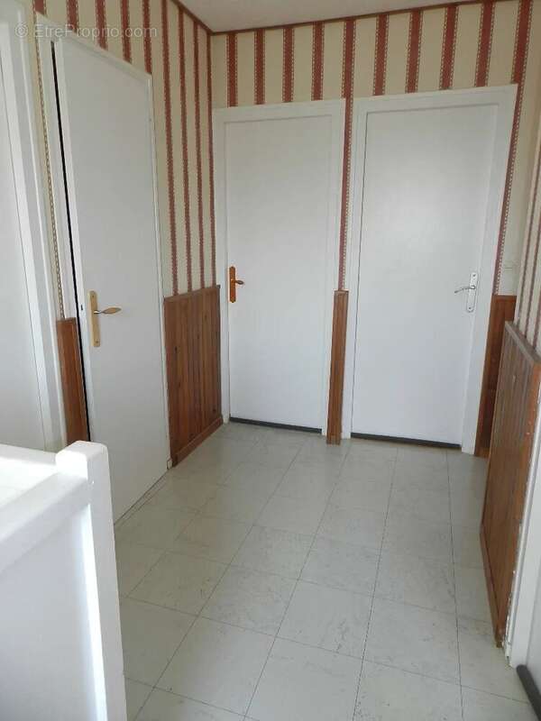 Maison à SAINT-PIERRE-SUR-DIVES