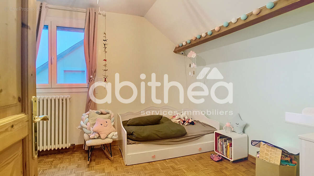 Maison à SAINT-PARRES-AUX-TERTRES