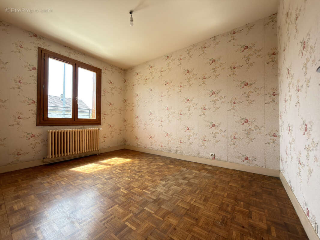 Maison à ABLIS