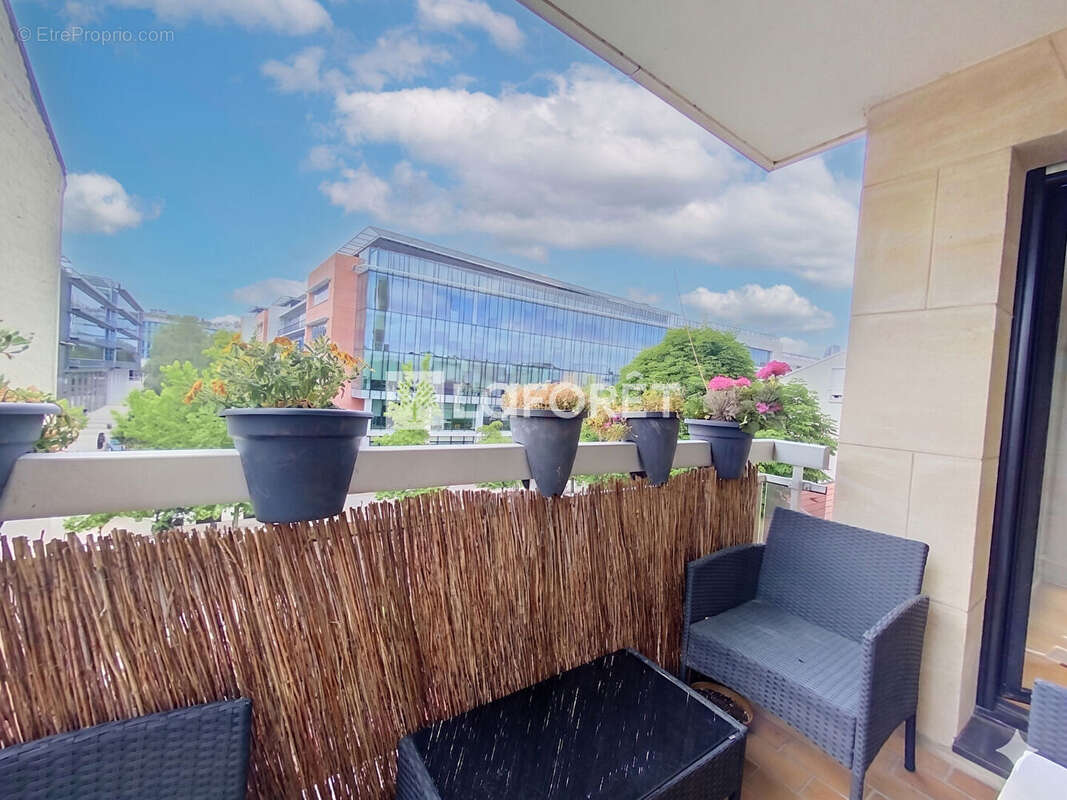 Appartement à SURESNES