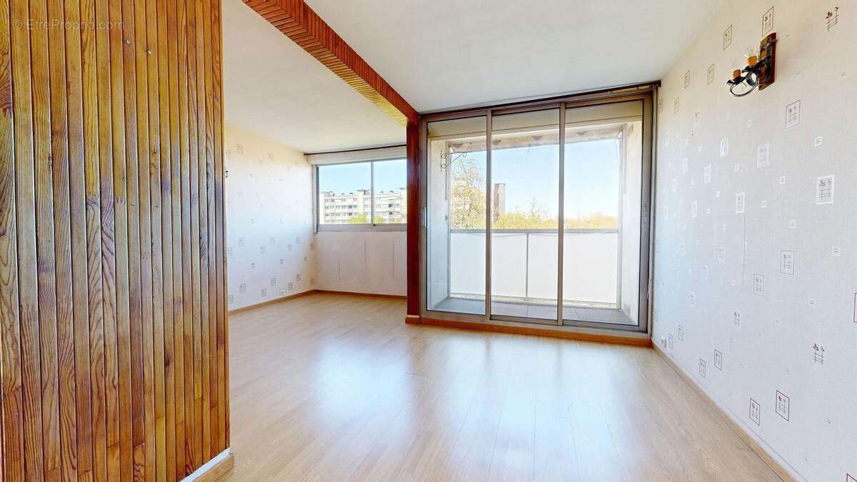 Appartement à SAVIGNY-SUR-ORGE