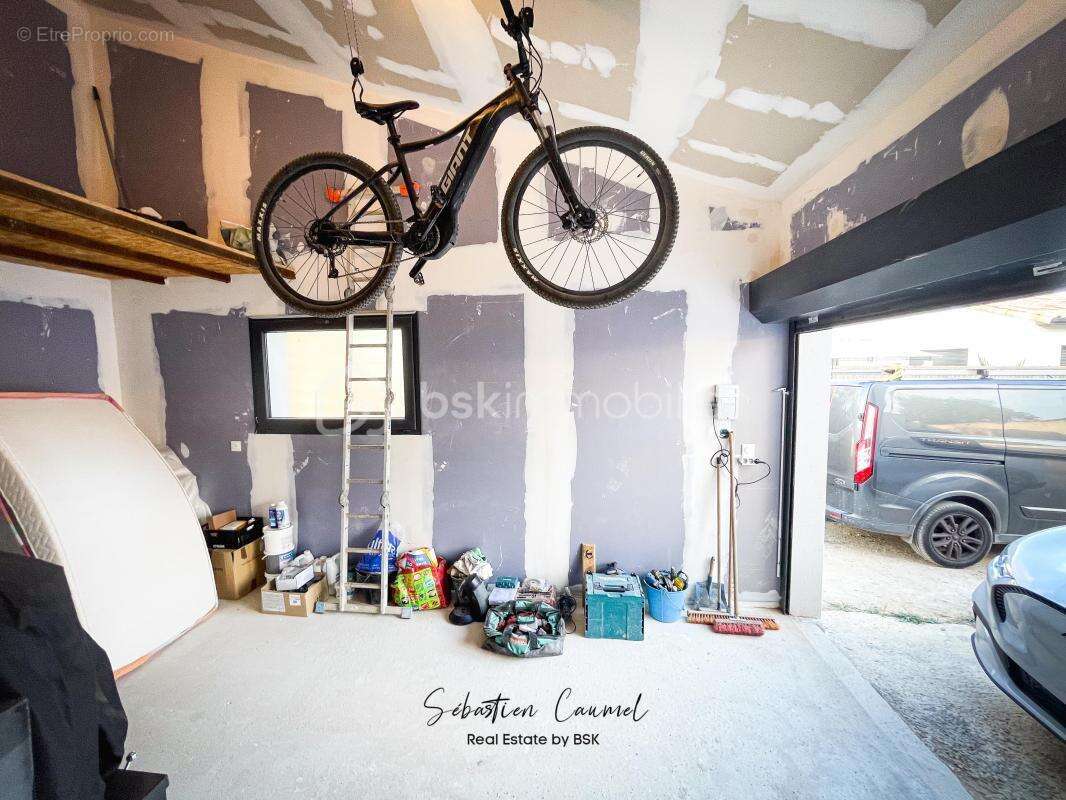 Maison à COURNONTERRAL