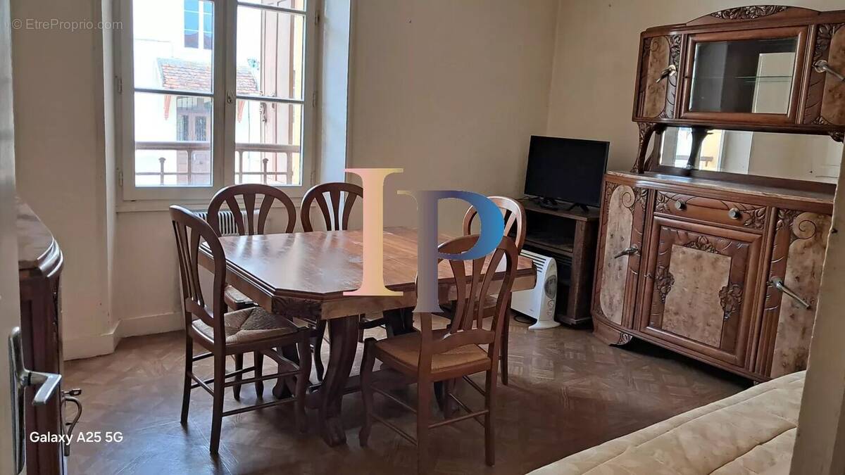 Appartement à PARAY-LE-MONIAL