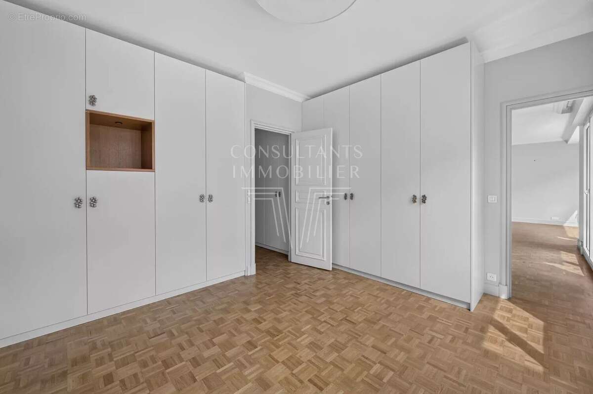 Charles laffitte. appartement familial avec balcons - photo 15