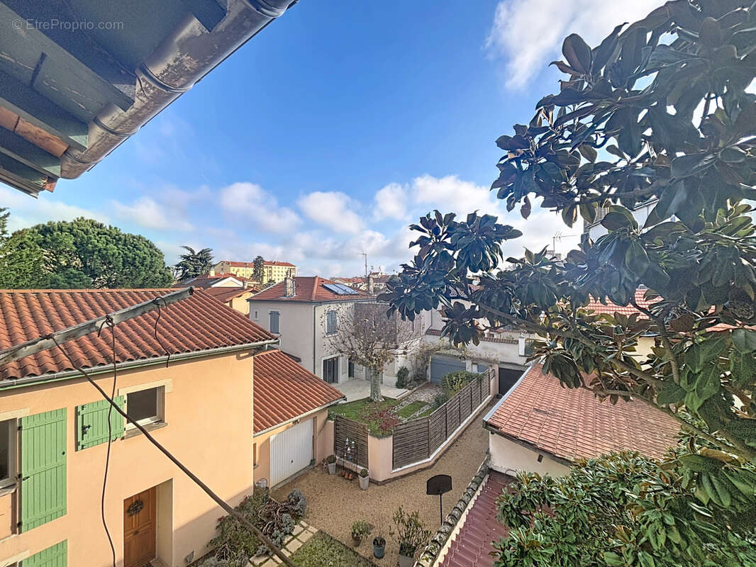 Appartement à LYON-3E