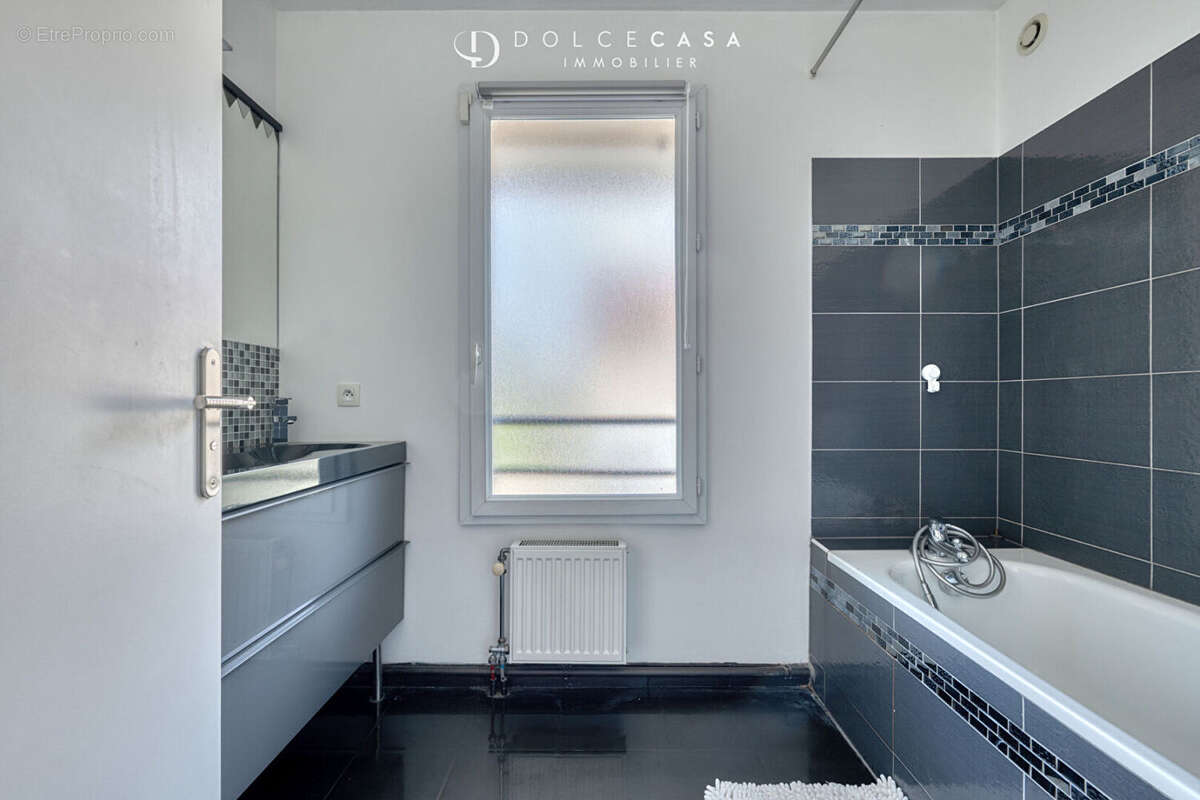 Maison à NEUILLY-PLAISANCE