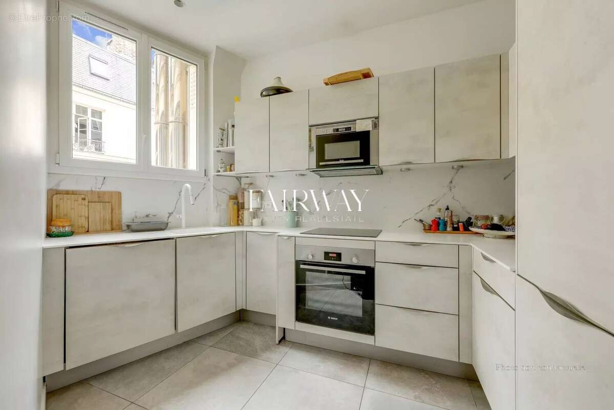 Appartement à PARIS-17E