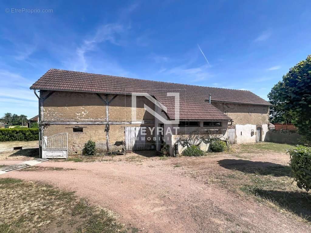 Maison à AUTUN