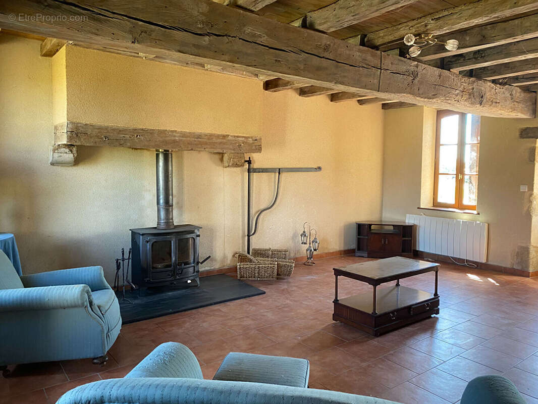 Maison à SAINT-LEOPARDIN-D'AUGY