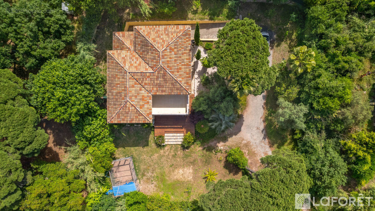 Maison à FREJUS