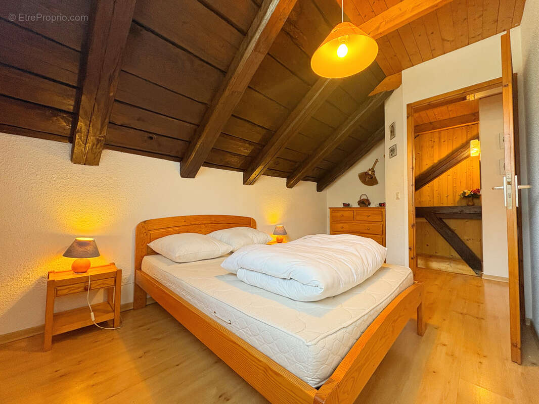 Appartement à MORILLON