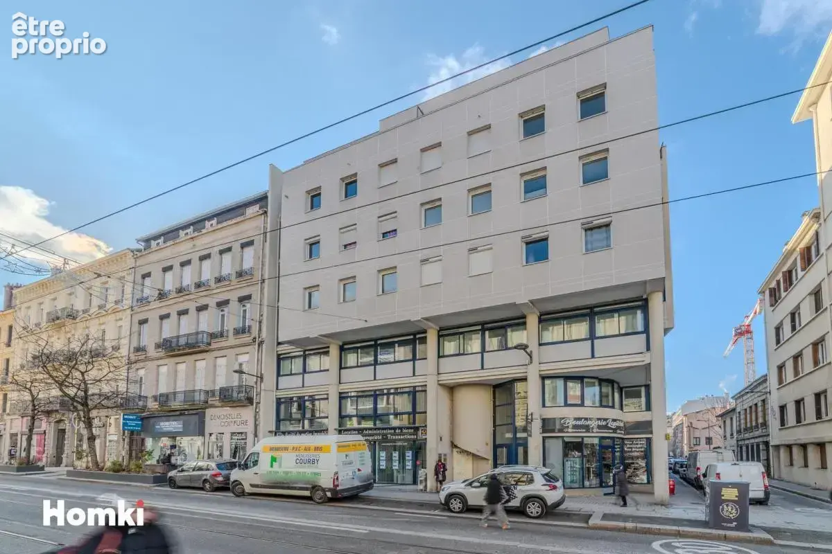 Appartement T4 de 80 m² à Saint-Étienne 42000, Rue Charles de Gaulle - photo 10