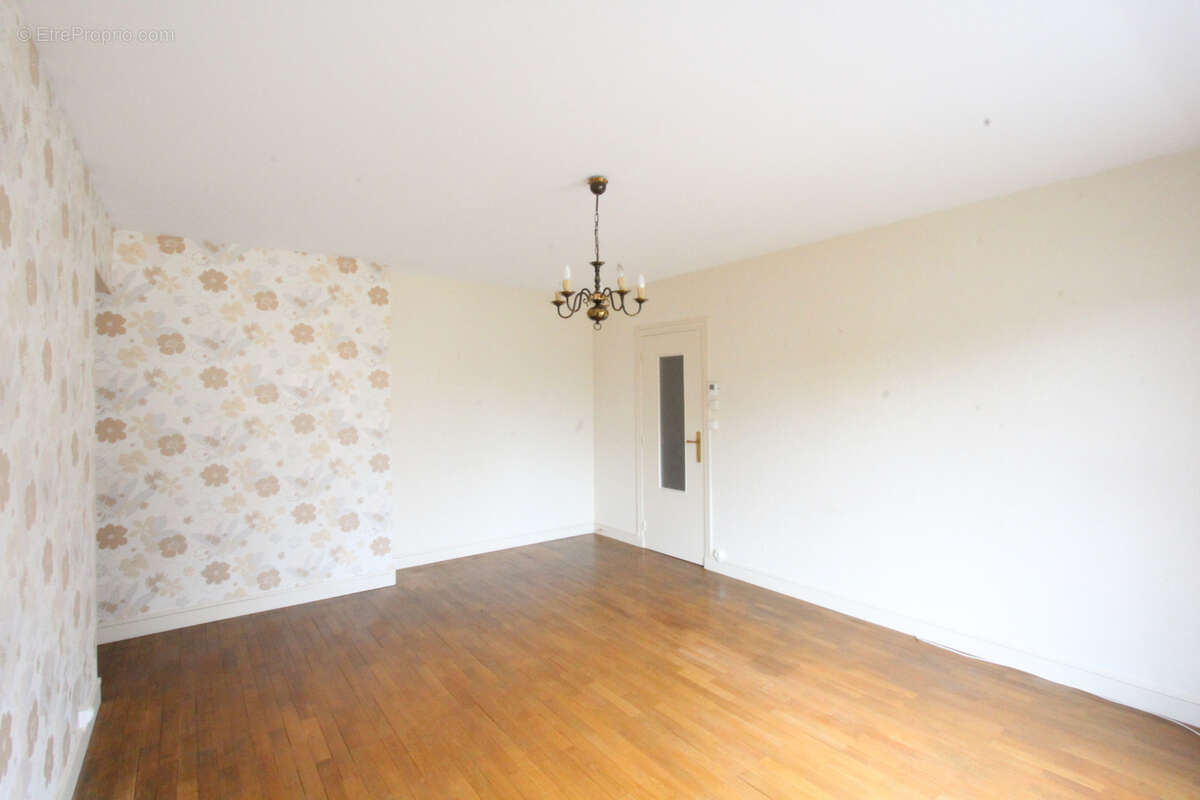 Appartement à LA CHARITE-SUR-LOIRE