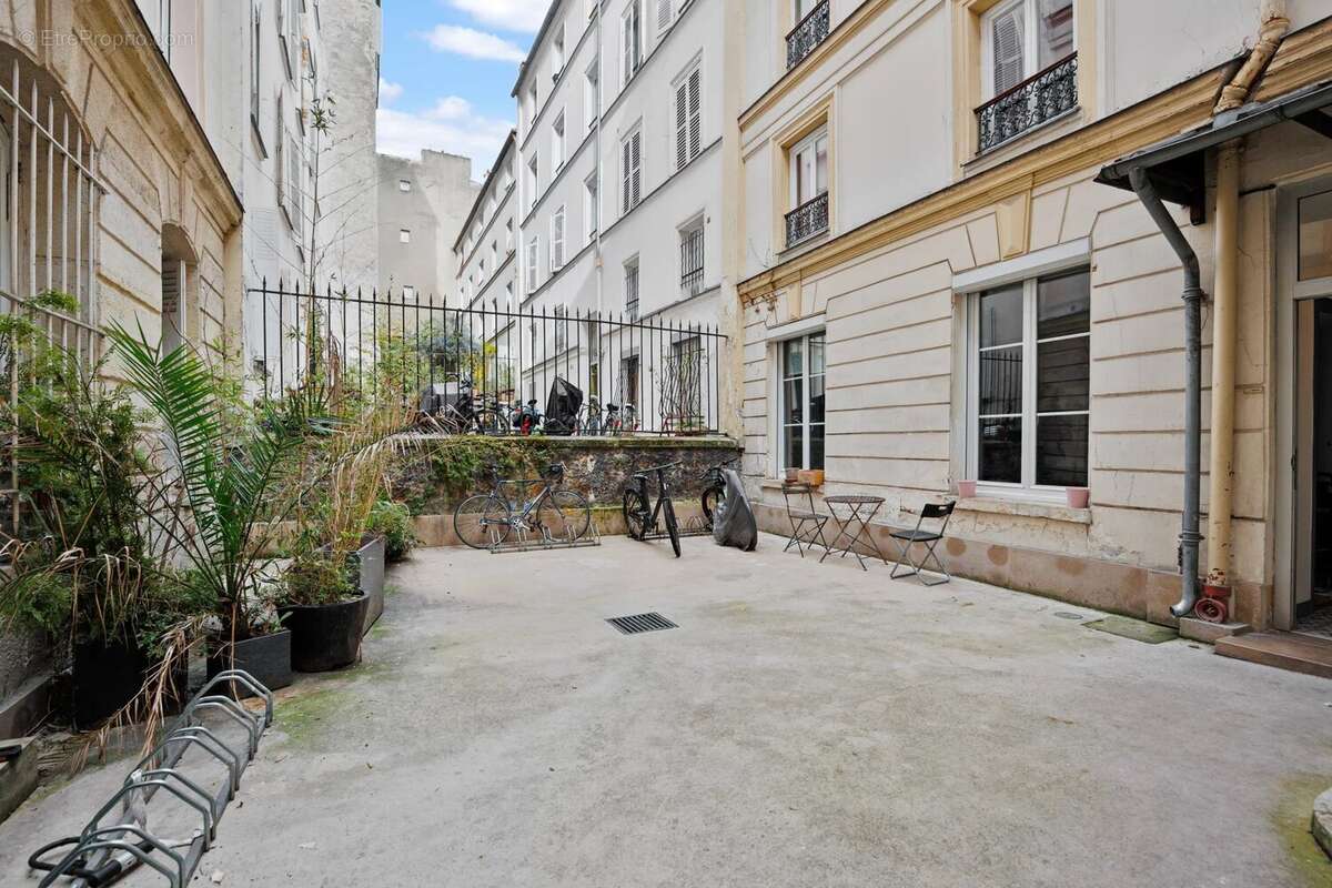 Appartement à PARIS-9E
