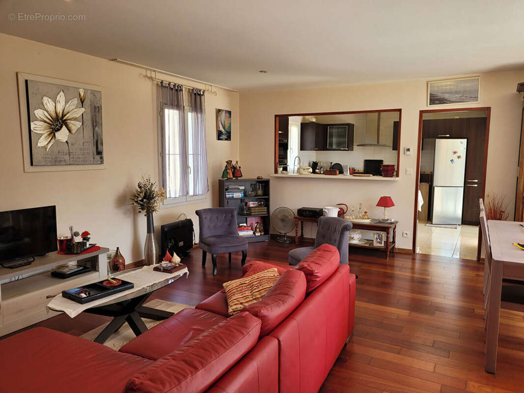 ROCHEFORT - Maison de  plain-pied  - 3 chambres - 2 garages - jardin - photo 8
