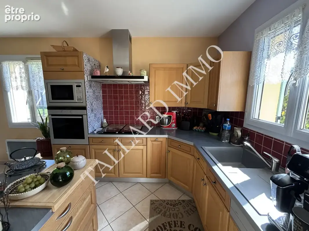 La Saulce, villa de plain-pied, T 4 + garage sur terrain 781 m2. - photo 14