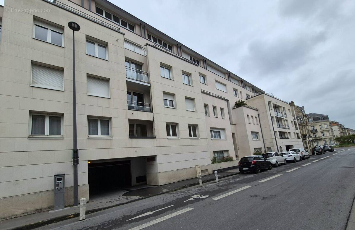 Parking à REIMS