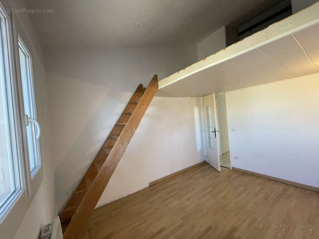 Appartement à LA LONDE-LES-MAURES