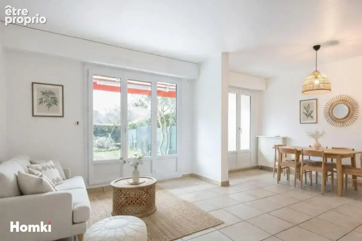 Appartement T3 de 86 m² à Grenoble sud - photo 2
