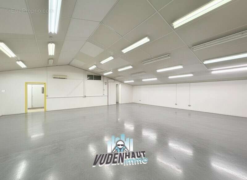 Commerce 375 m² à Toulouse  - photo 34