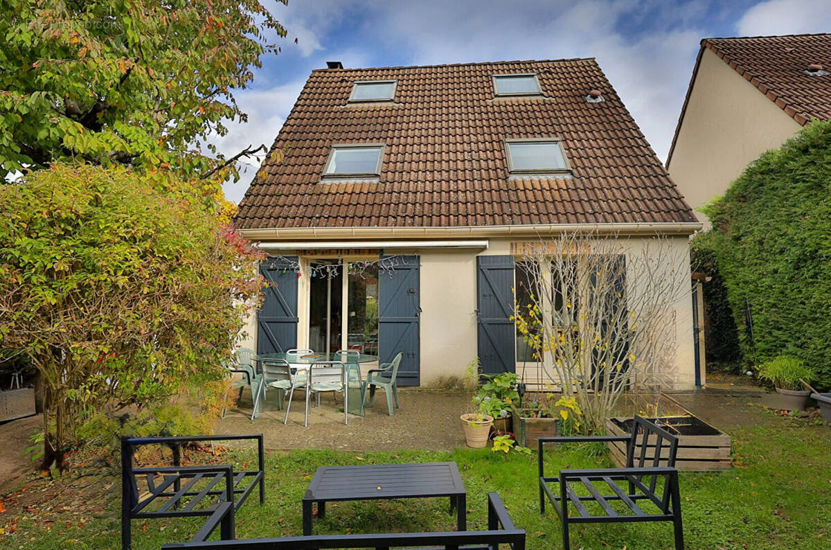 Maison à SAINT-GERMAIN-LES-CORBEIL