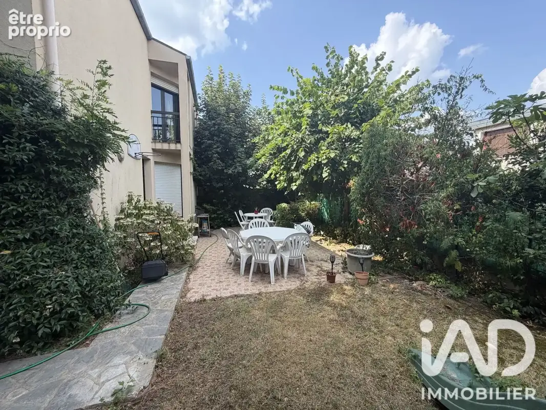 Photo 1 - Maison à CHEVILLY-LARUE