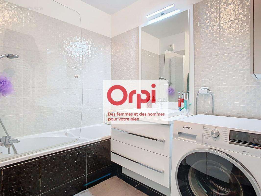 Appartement à ISSY-LES-MOULINEAUX