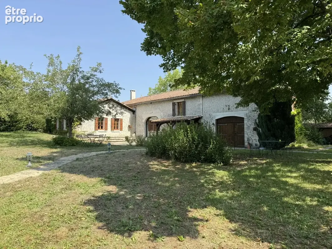 Charmante maison en pierre avec piscine et superbe cuisine d’été - photo 17