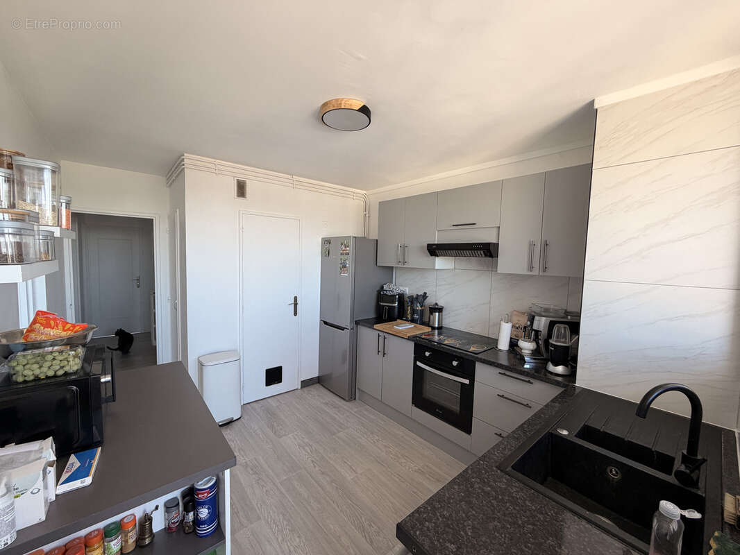 Appartement à ALLONNES