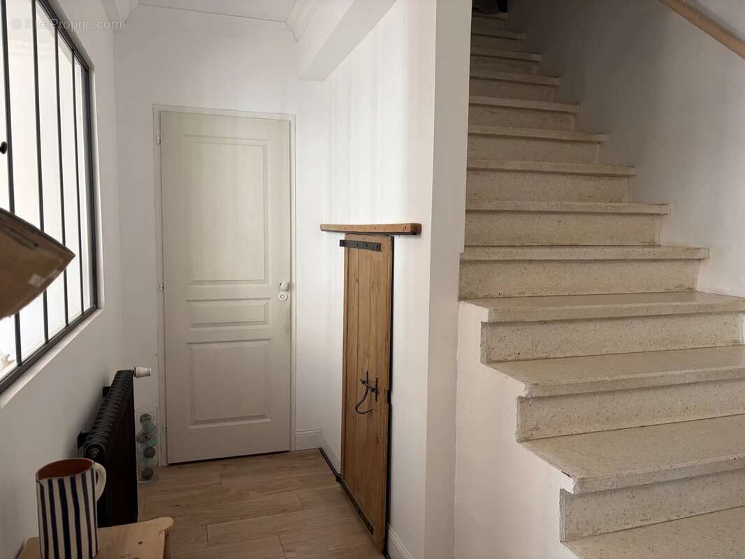 Maison à MONESTIES