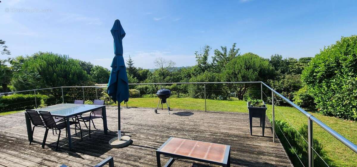 Maison 125 m² à Gourlizon  - photo 2