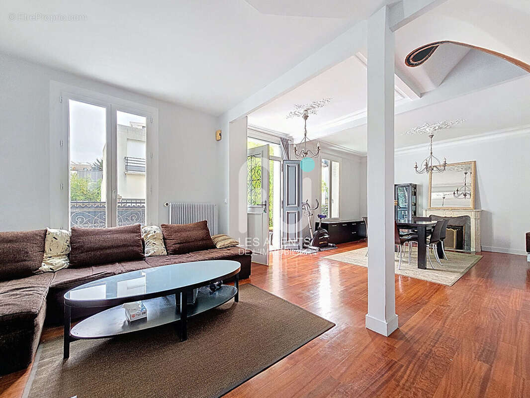 Maison à ASNIERES-SUR-SEINE