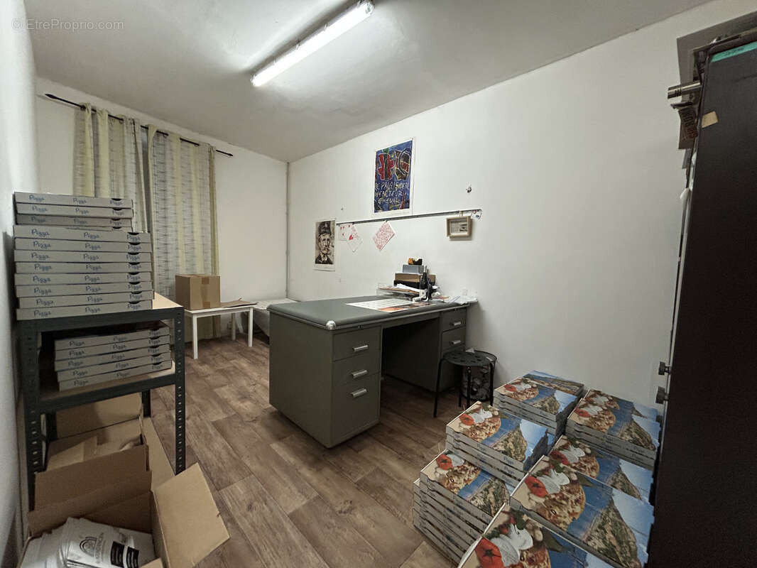 Commerce à HAUTERIVES