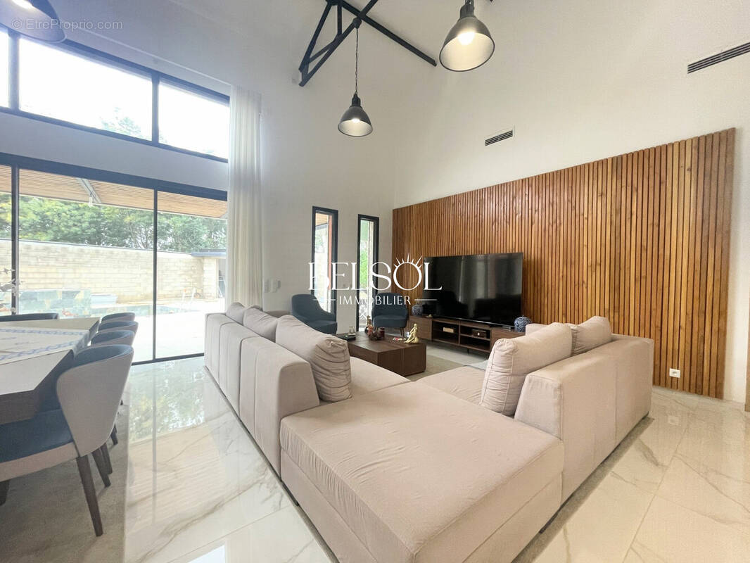 Maison à SAINT-CYPRIEN