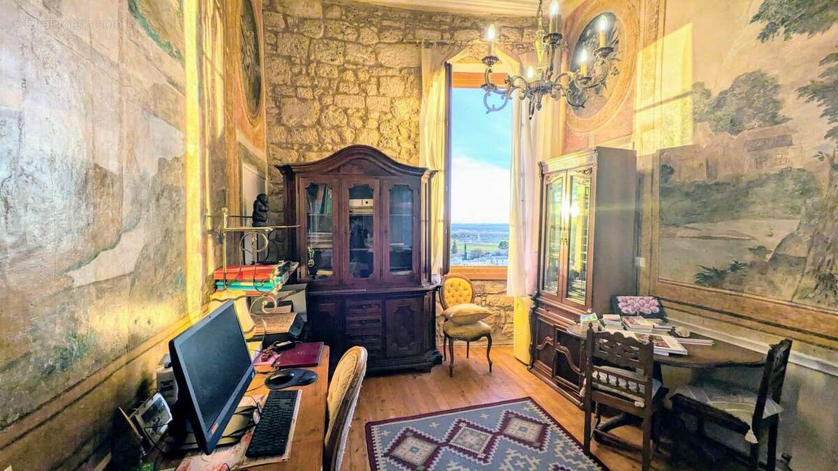 Bureau - Appartement à MURVIEL-LES-BEZIERS