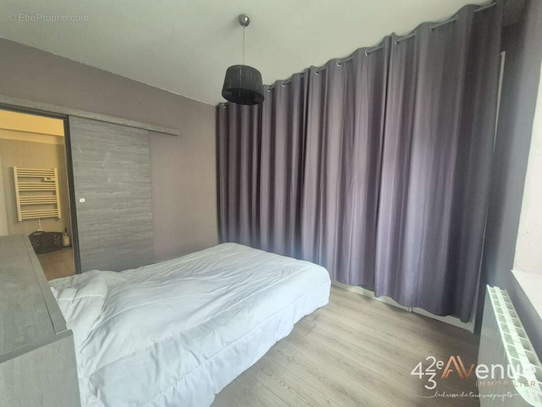 Appartement à SAINT-ETIENNE