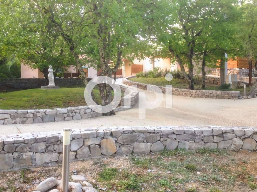 Maison à SAINT-ALBAN-AURIOLLES